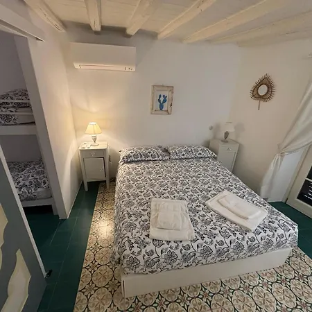 아파트 A Casa Di Letta *